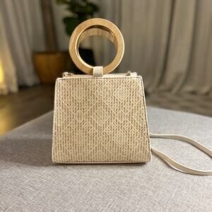 NWT LIKE DREAMS Women Straw Woven Vegan Leather Satchel Bag Wooden Top Handle